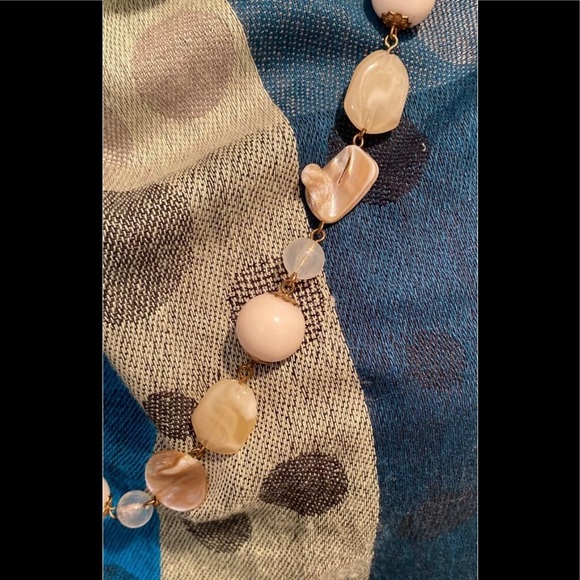 Cream Beads & MOP Pieces 30.5” Necklace - Picture 9 of 9